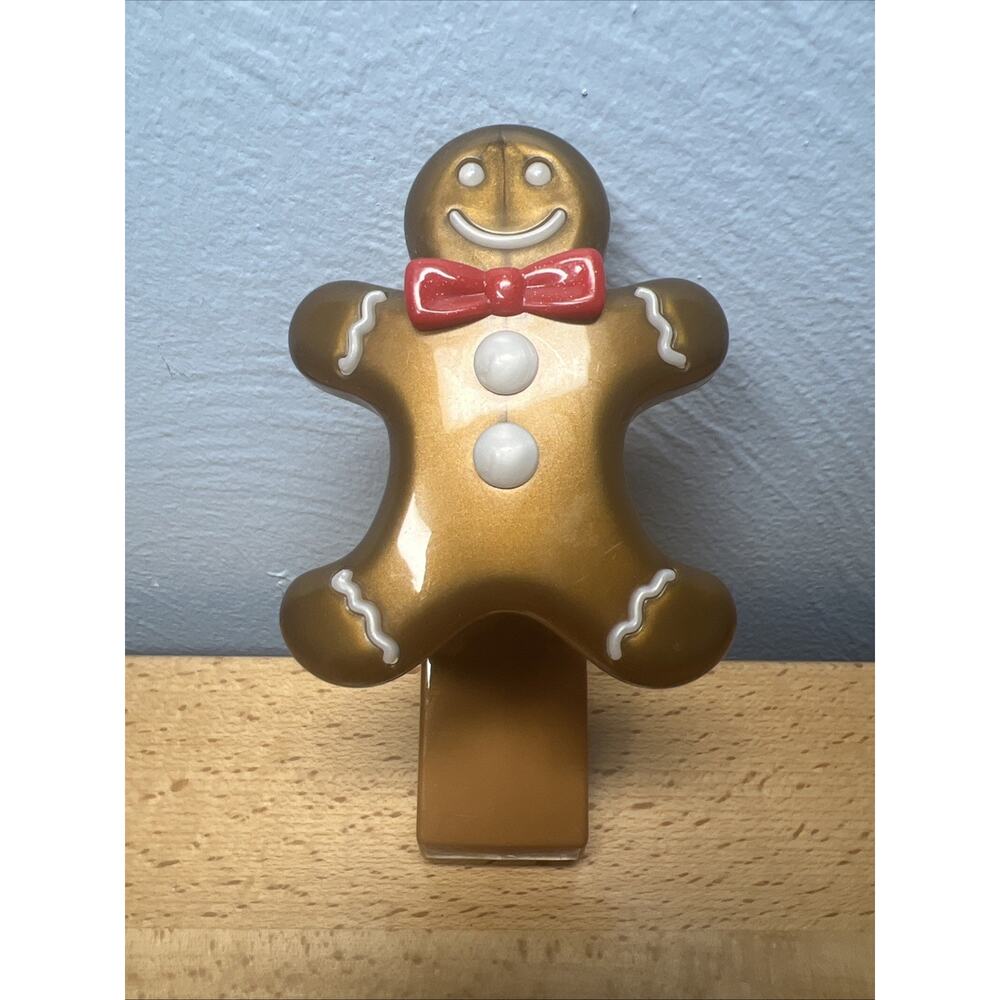 Bath & Body Works Gingerbread Man Wallflower Plug Diffuser Decoration Wall